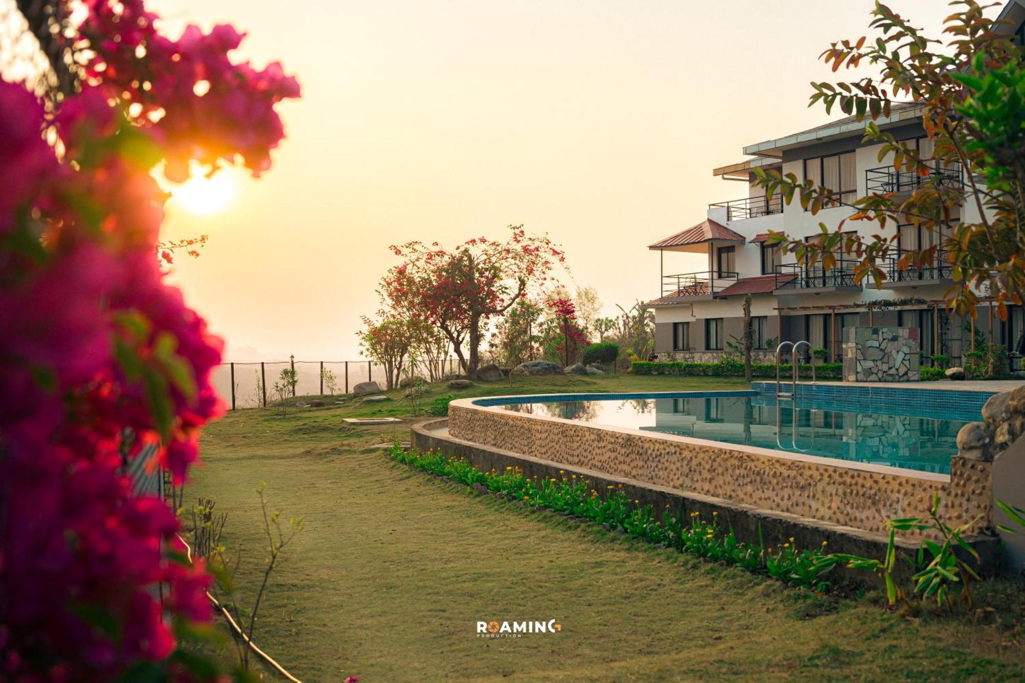 Sunshine Resort Pokhara - Your Private Paradise Exterior photo